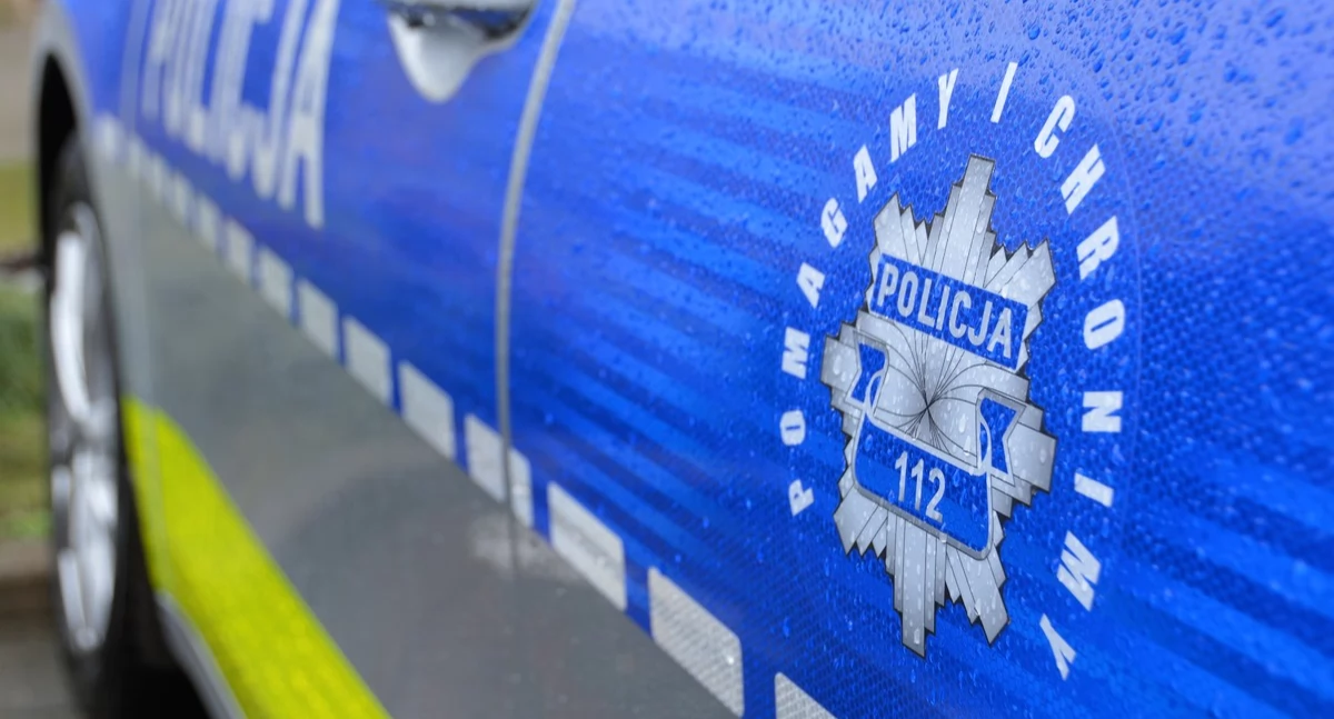 Chwile grozy podczas prac domowych. Dziecko zraniło się piłą