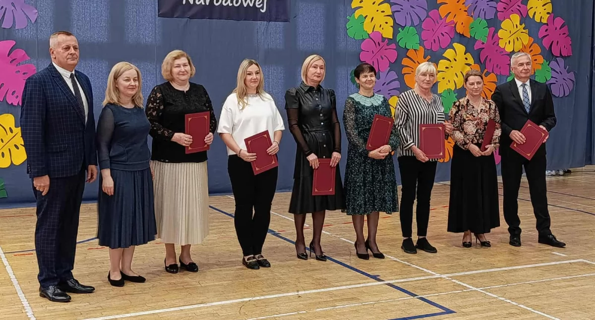 Uczniowie z SP nr 1 pokazali klasę! Tak podziękowali nauczycielom w ich święto