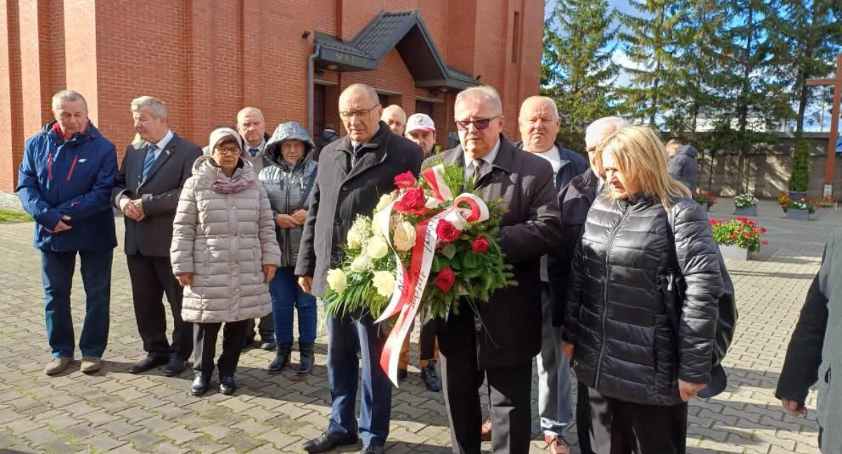 Relikwie i statuetka: Jak „Solidarność” z Łukowa uczciła 41. rocznicę śmierci bł. ks. Popiełuszki i 45-lecie Związku