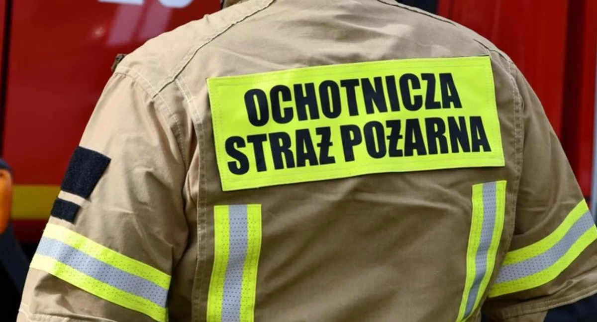 Tragiczne odkrycie w Ksawerynowie. Strażacy otworzyli mieszkanie – wewnątrz znaleziono ciało