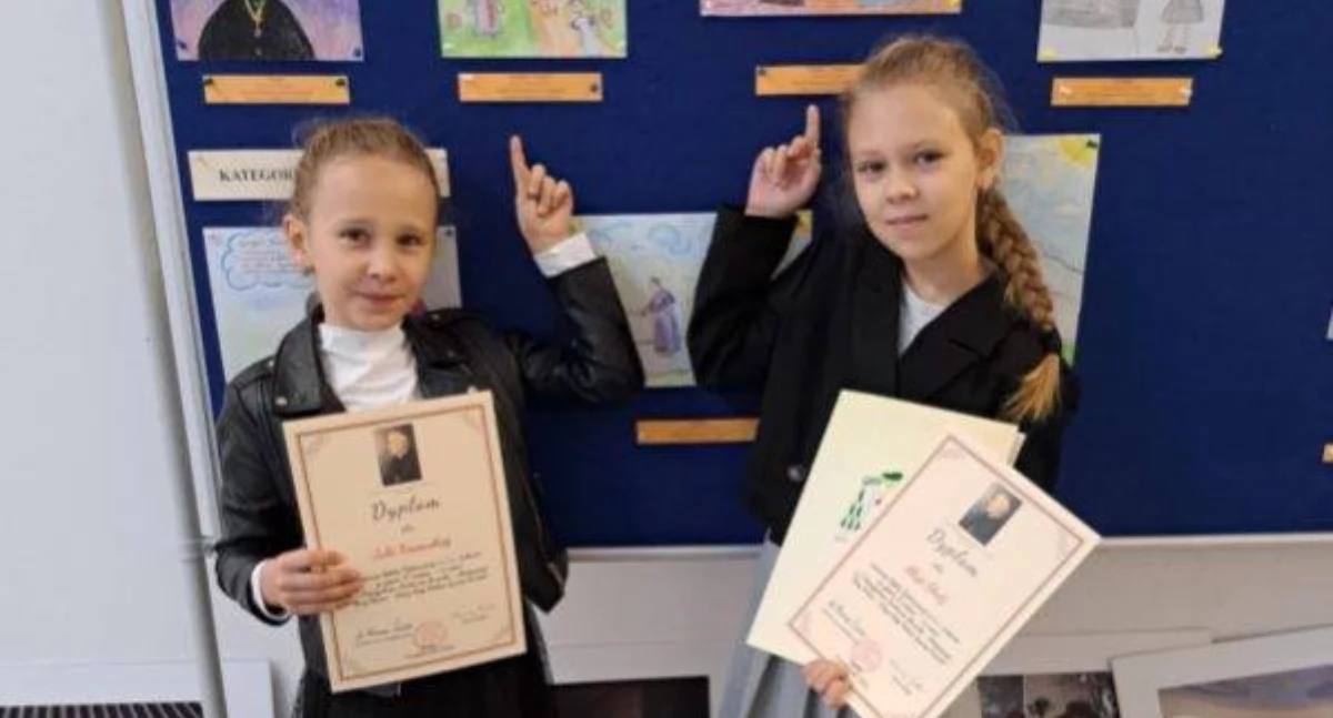 Julia Krasuska i Alicja Śledź z Łukowa podbiły konkurs Diecezji Siedleckiej!