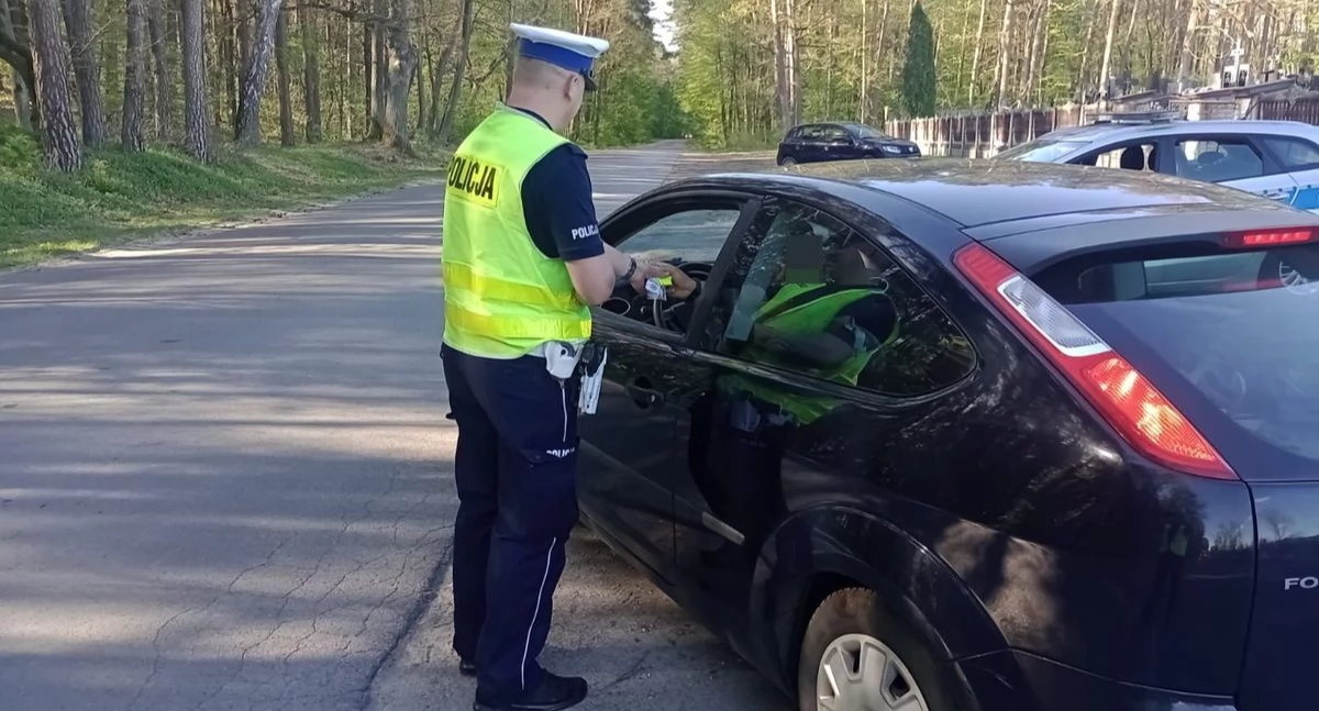 Zatrzymany za prędkość, a wyszło znacznie więcej. Miał zakaz prowadzenia pojazdów wydany przez sąd w Łukowie