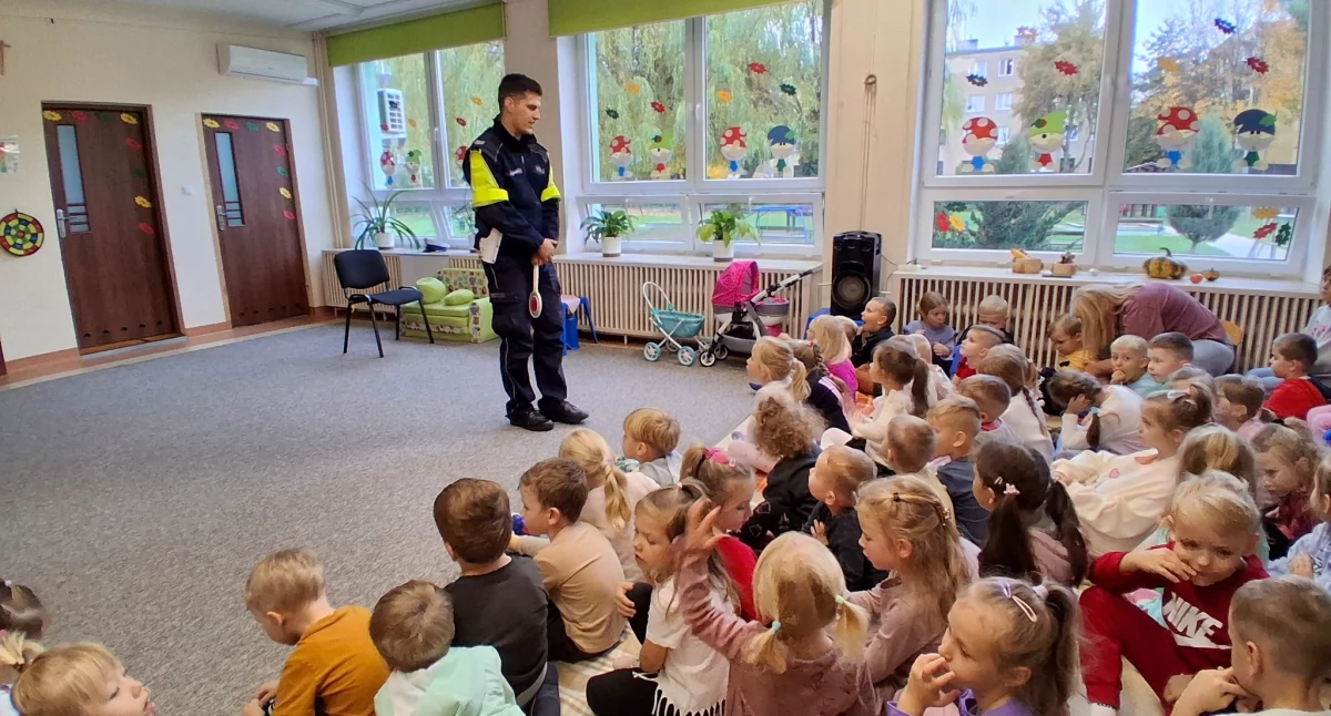 Szczęśliwa Siódemka bezpieczna: Przedszkolaki z Łukowa pod lupą Policji. Czego się nauczyły?