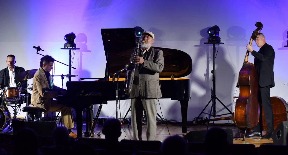 Jazz na 80-lecie Szkoły Muzycznej! Andrzej Jagodziński Trio oczarował łukowską publiczność [ZDJĘCIA]