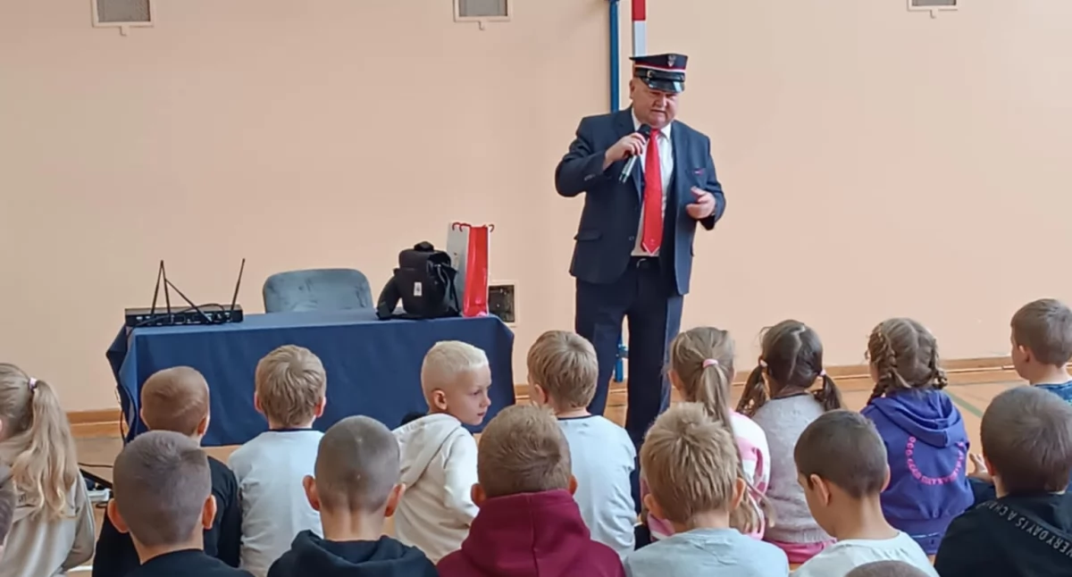 Niecodzienna lekcja w Aleksandrowie. Zbigniew Strzyżewski zdradził sekrety pracy kolejarza