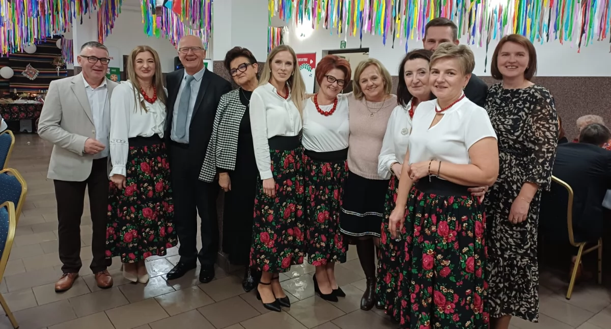 Wyjątkowy jubileusz Koła Gospodyń w Białobrzegach. Gratulacje od Banku Spółdzielczego w Łukowie