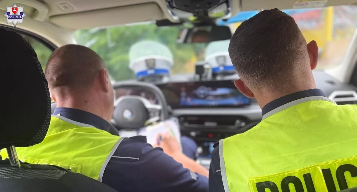 Nieostrożny manewr i zderzenie w gminie Krzywda. Policja darowała mandat!
