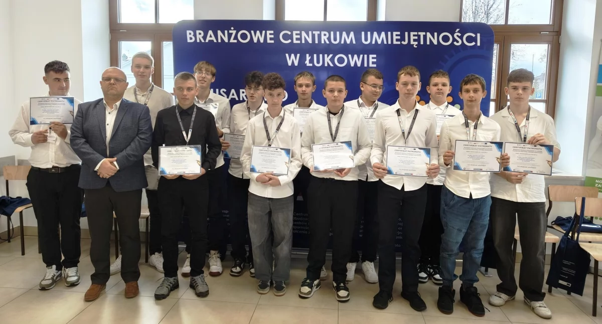 Przyszłość zawodowa w ZS Nr 1: Łuków inwestuje w Przemysł 4.0. Zobacz, kto objął patronat nad Technikum!