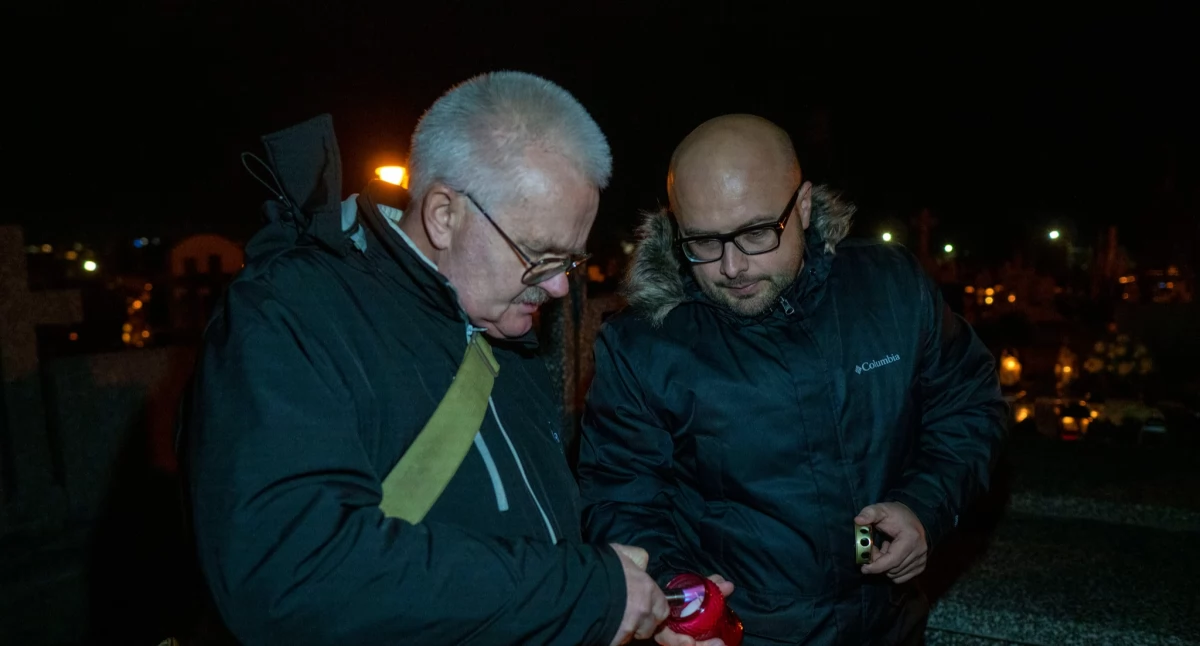 Łuków: Niespodziewane uczczenie pamięci zmarłych przez stowarzyszenie  Alternatywa