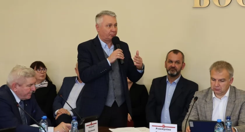 Powiat Łukowski na podium! Znakomita zdawalność matur (86,14%) stawia nas w czołówce województwa lubelskiego