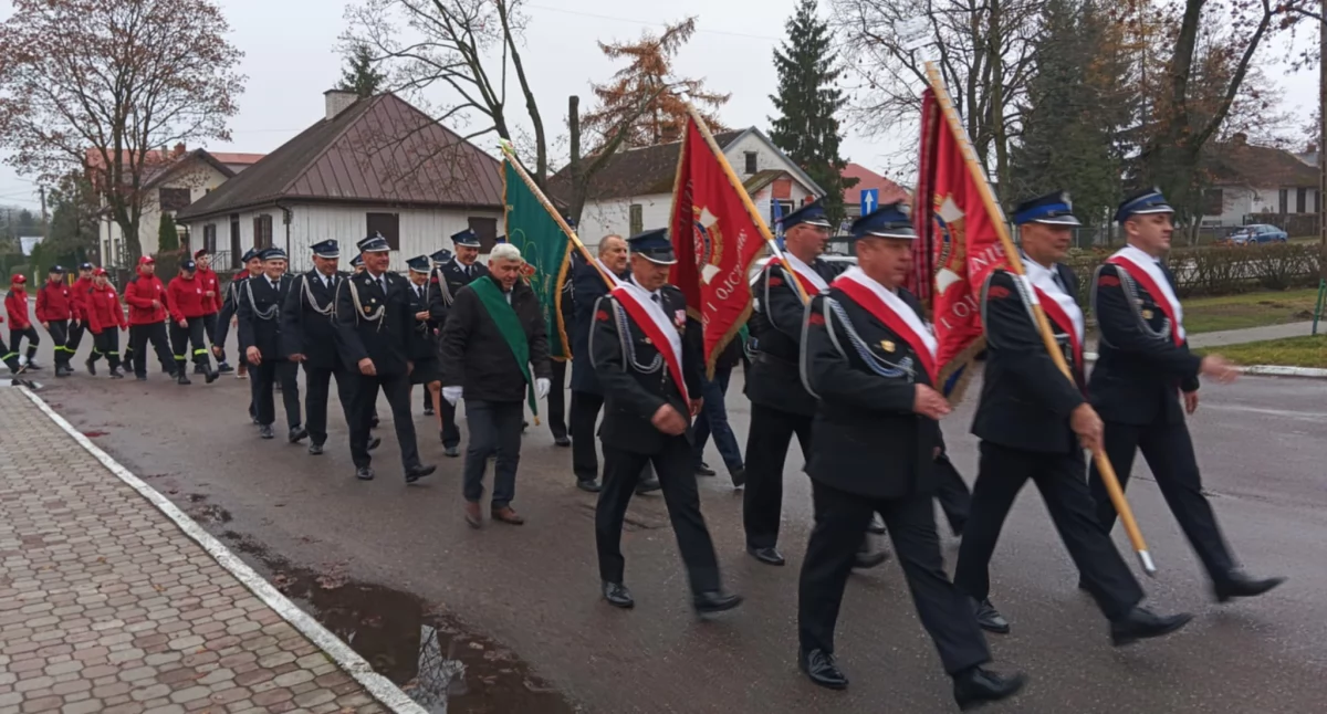 Wojcieszków Pamięta. Młodzież i OSP uczcili 107 lat Wolności.