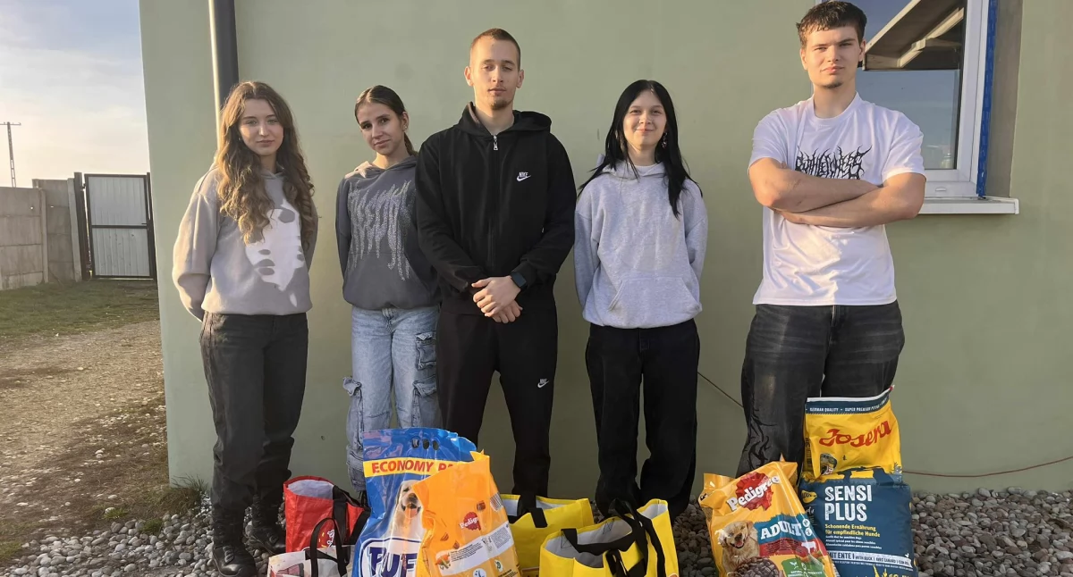 Licealiści z Radoryża wsparli schronisko „Zwierzaki do Wzięcia” 