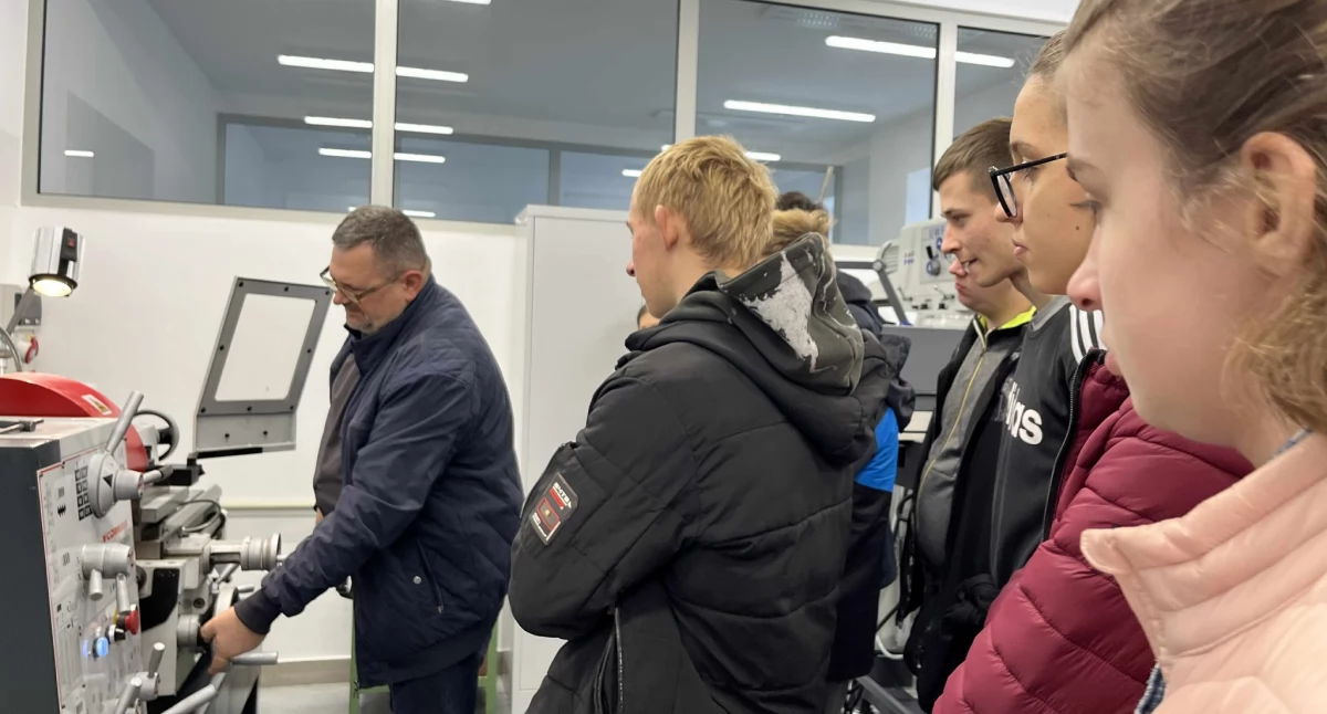 Co uczniowie z Łukowa zobaczyli w BCU? Przyszłość mechaników jest TU!