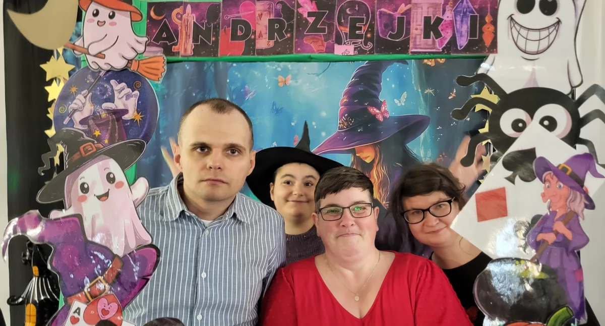 MAGIA i WOSK! Zobacz, jak podopieczni ŚDS-ów wróżyli sobie przyszłość w Krzywdzie