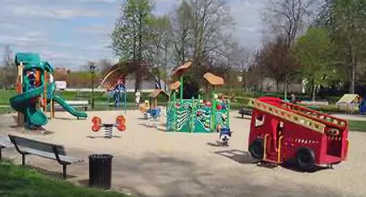 Mniejsza dotacja na utrzymanie placów zabaw w Łukowie. Miasto zmienia firmę odpowiedzialną za tereny rekreacyjne