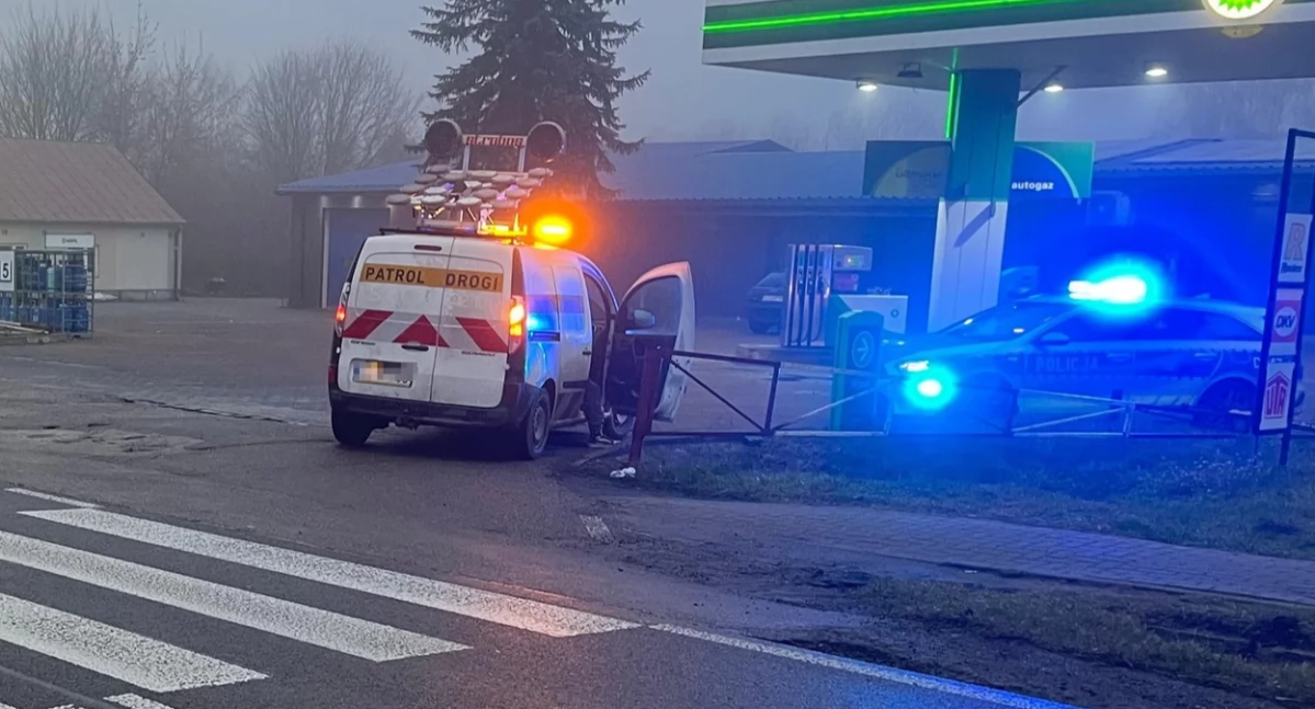 Potrącenie pieszej na DK 63 w Gołaszynie. 19-latka przewieziona do szpitala