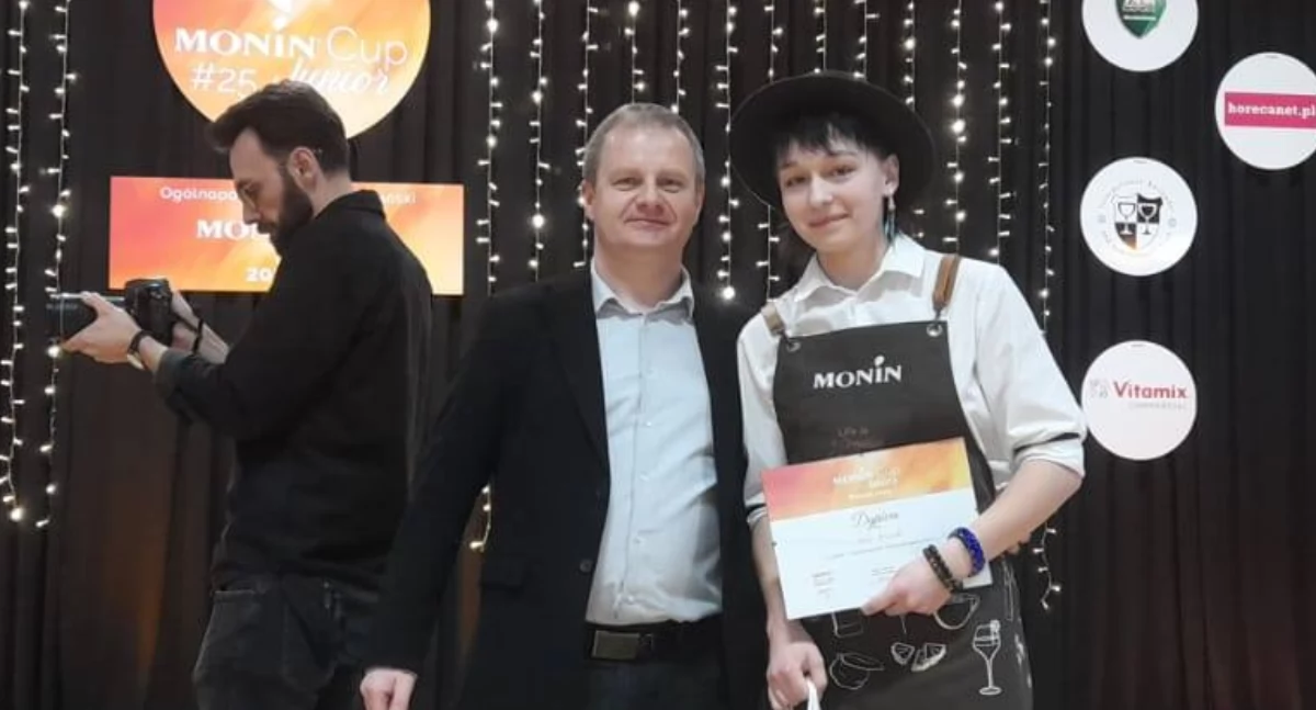 Uczennica z Łukowa Julia Jerzak w krajowej czołówce Barmanów! Ogólnopolski Konkurs MONIN Cup Junior