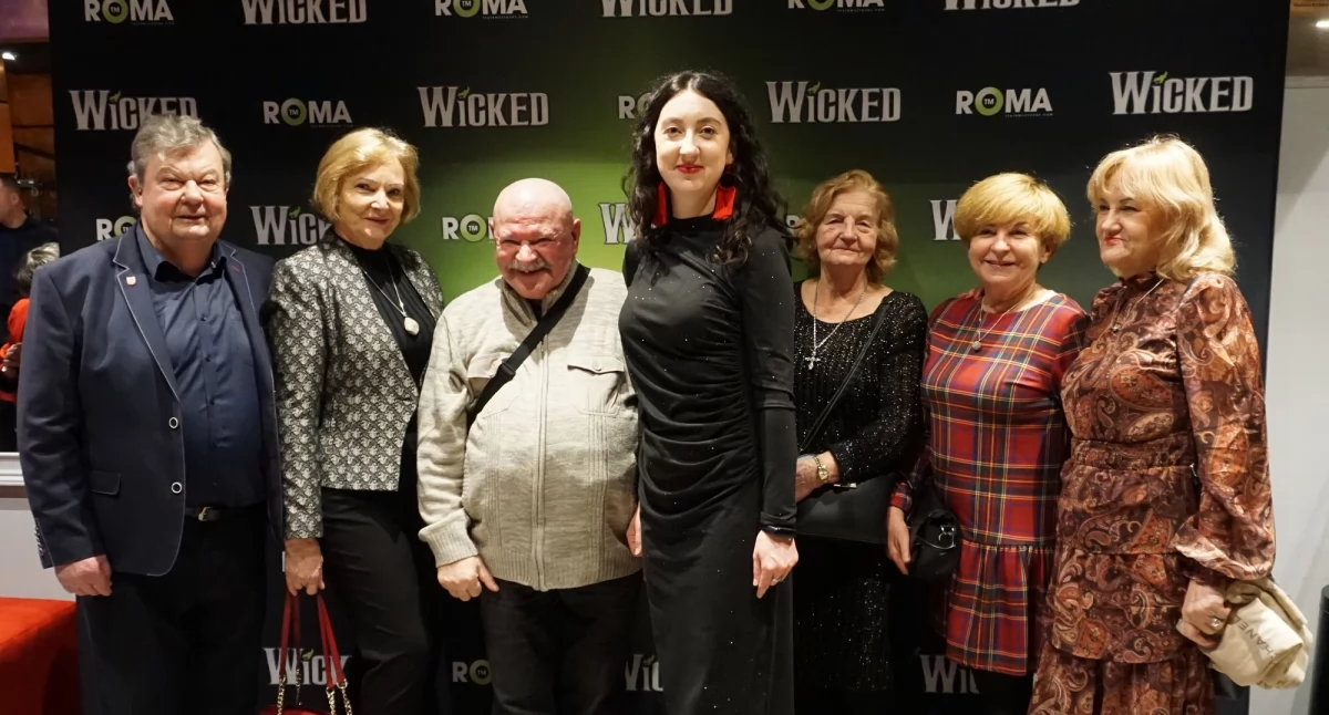 Kulturalny Mikołaj: Słuchacze ŁUTW na musicalu Wicked w Teatrze Roma