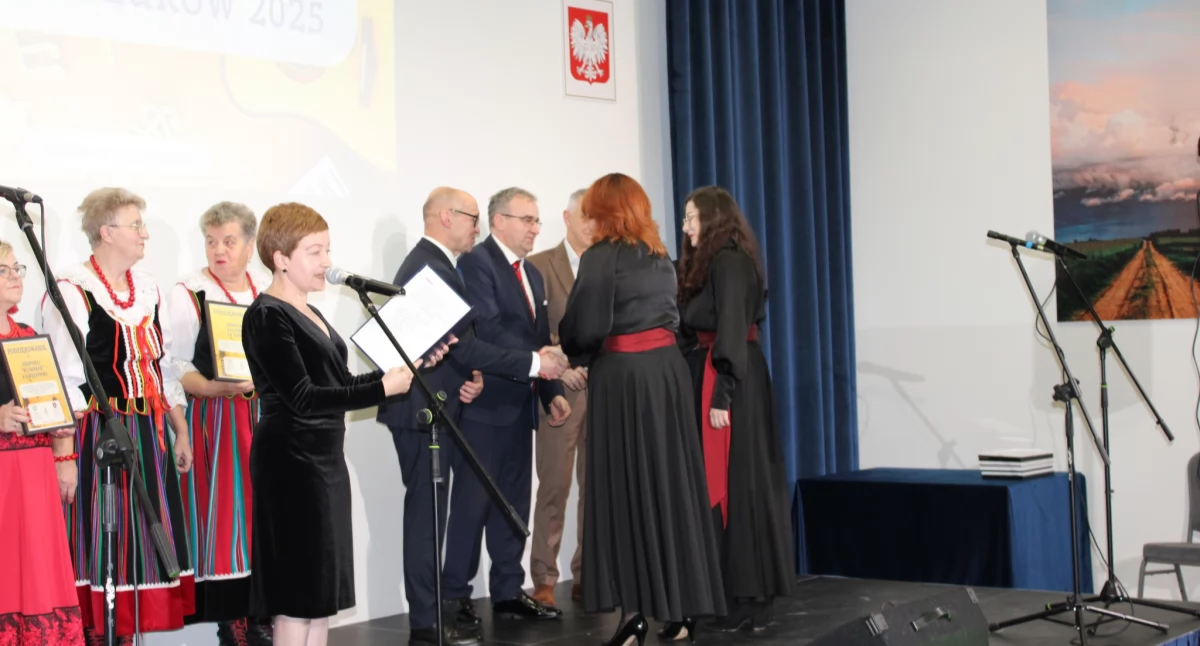   Huczne Święto Kultury w GOK Łuków: Kto pomaga i tworzy fajne wydarzenia w Gminie Łuków! 
