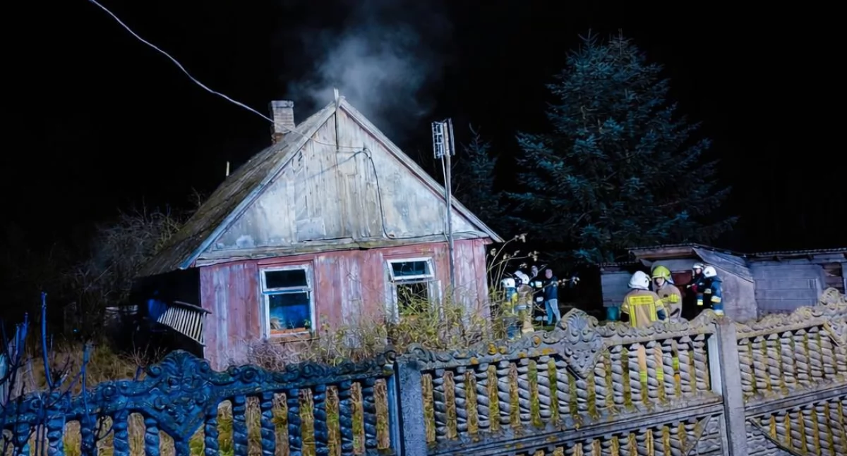 DRAMATYCZNA NIEDZIELA W KLIMKACH. OGIEŃ STRAWIŁ DOM TUŻ PRZED ŚWIĘTAMI