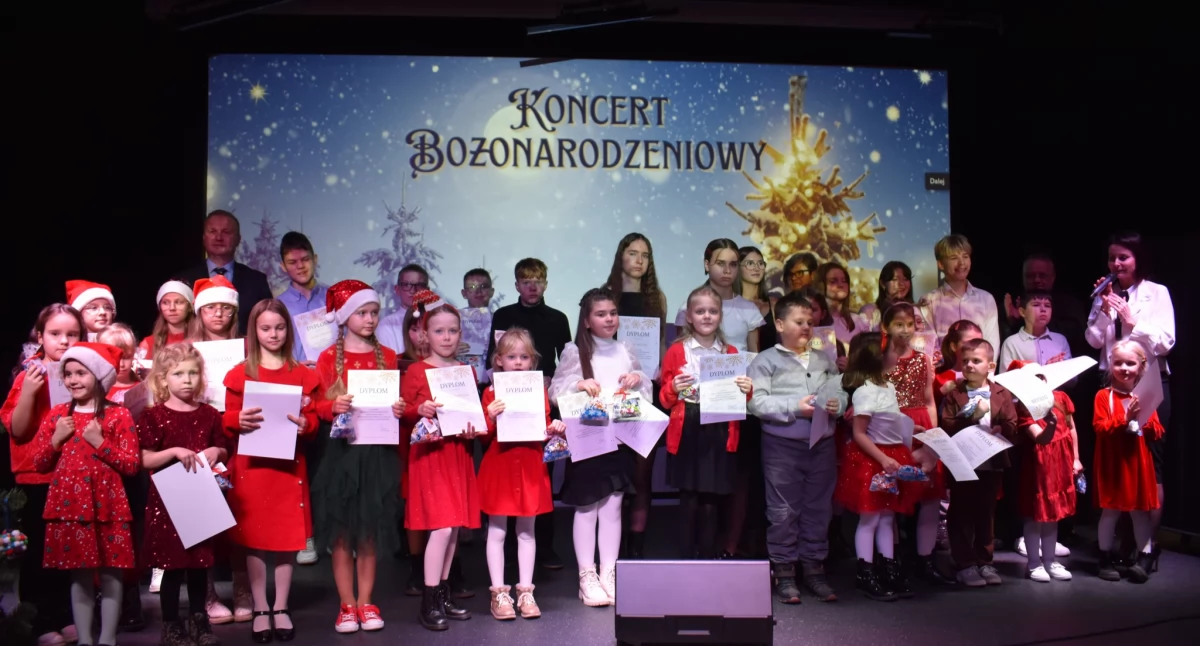 Wola Gułowska rozbłysła talentami: Emilia Galas i mali artyści skradli serca publiczności