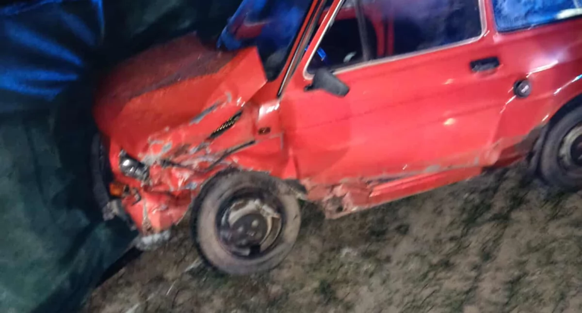  Maluch uderzył w Opla w Okrzei
