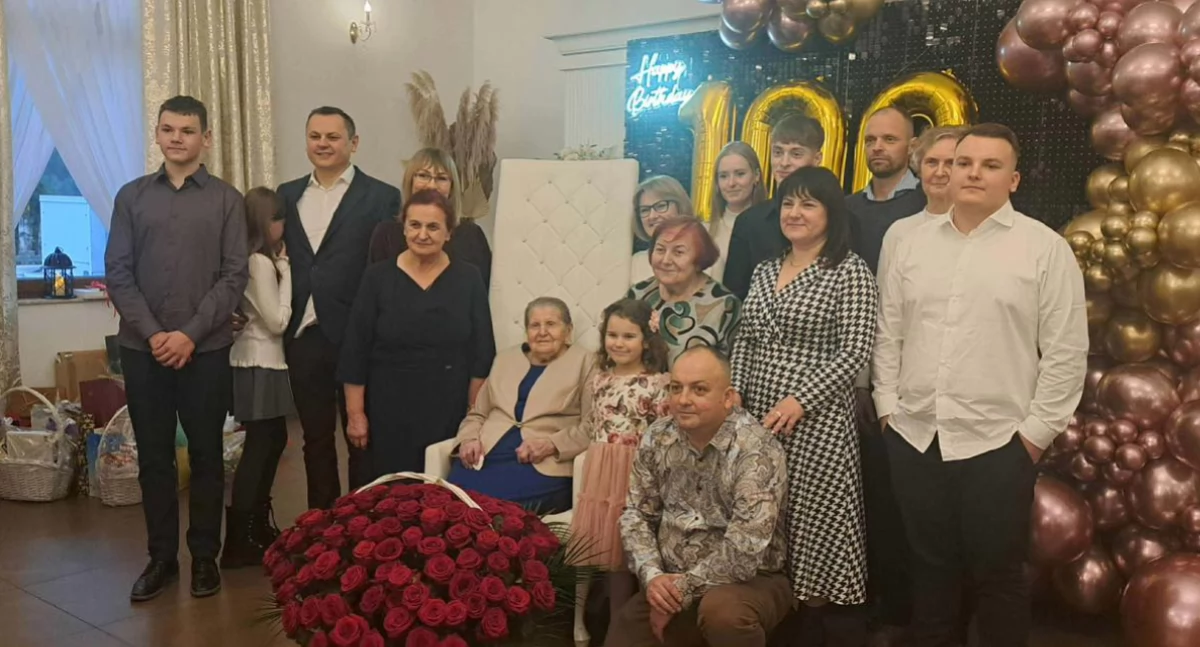 Wielkie święto w gminie Wola Mysłowska. Sto lat życia pani Genowefy Władzińskiej