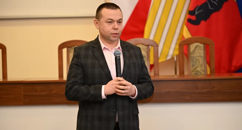 Pieniądze na ludowe stroje i festyny: Powiat Łukowski pomoże Kołom Gospodyń Wiejskich w 2026 roku