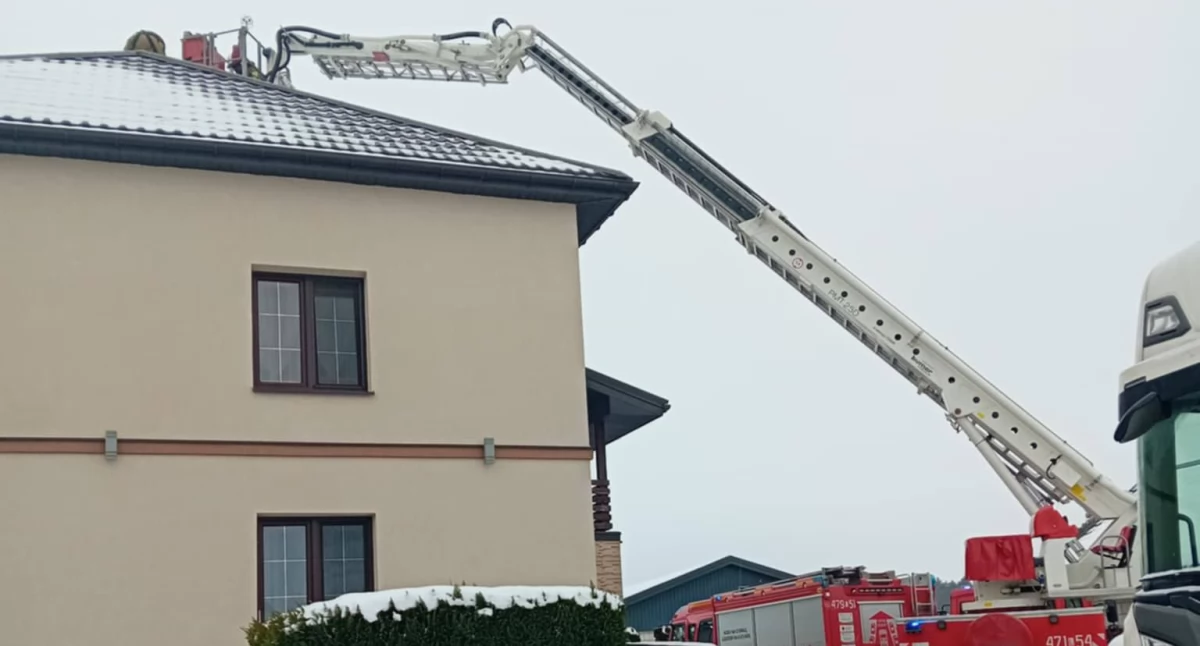 O krok od tragedii w gminie Stanin! Strażacy ostrzegają: Ty też możesz stracić dach nad głową