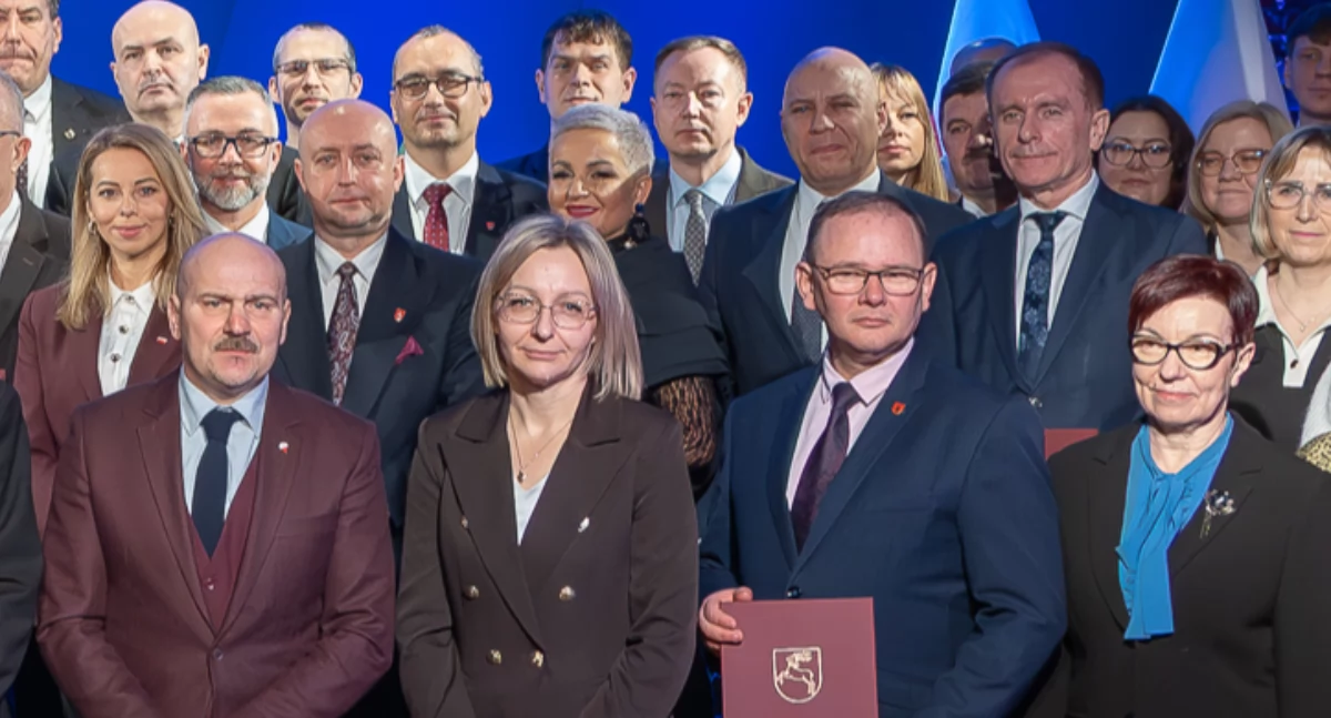 Łuków stawia na rodzinę: Burmistrz Płudowski podpisał umowę na nowe wsparcie