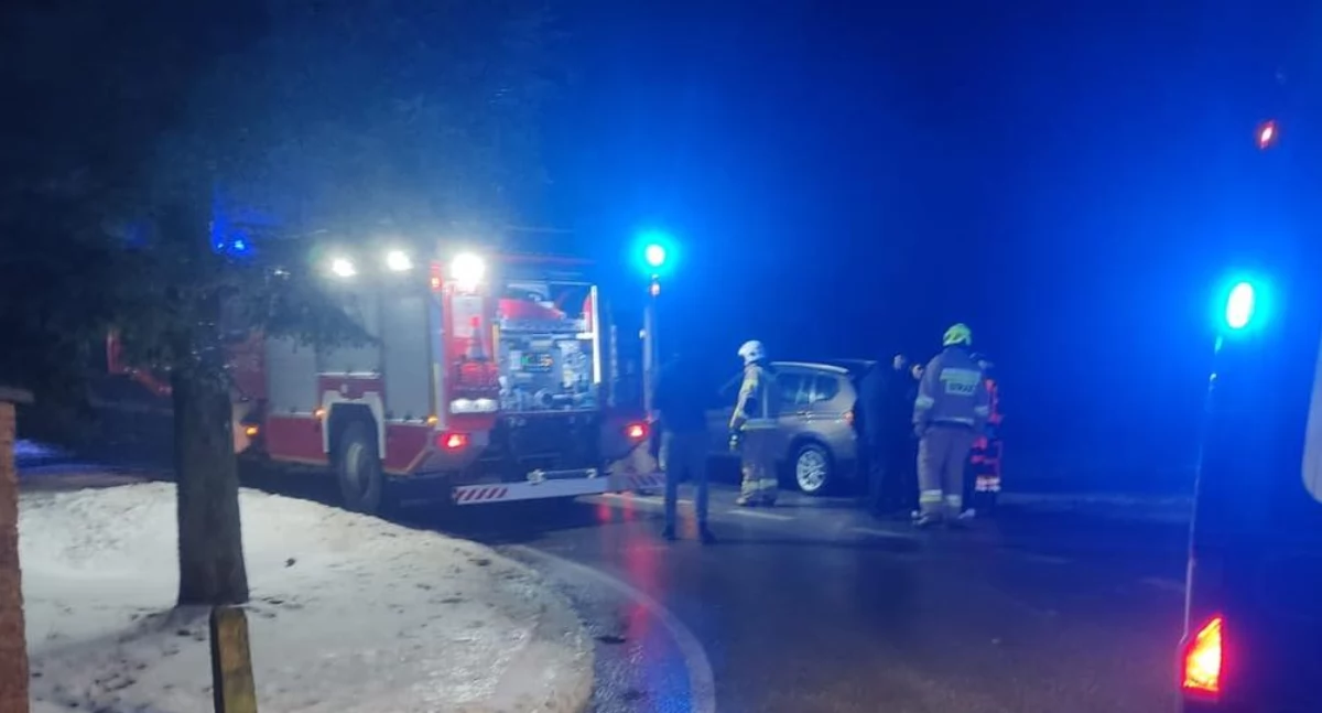 Nocny alarm w Siedliskach. Służby ratunkowe wezwane do wypadku drogowego