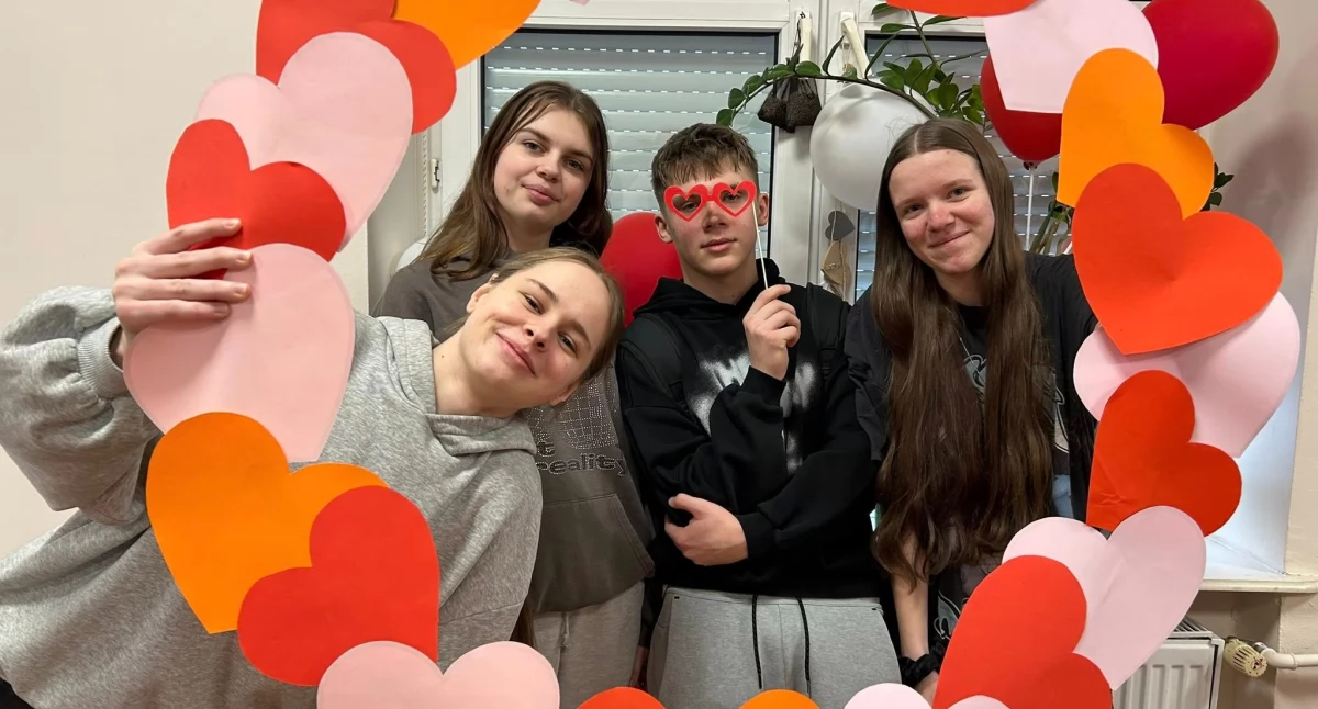 Miłosny zawrót głowy w Radoryżu Smolanym! Zobacz, co działo się w szkole