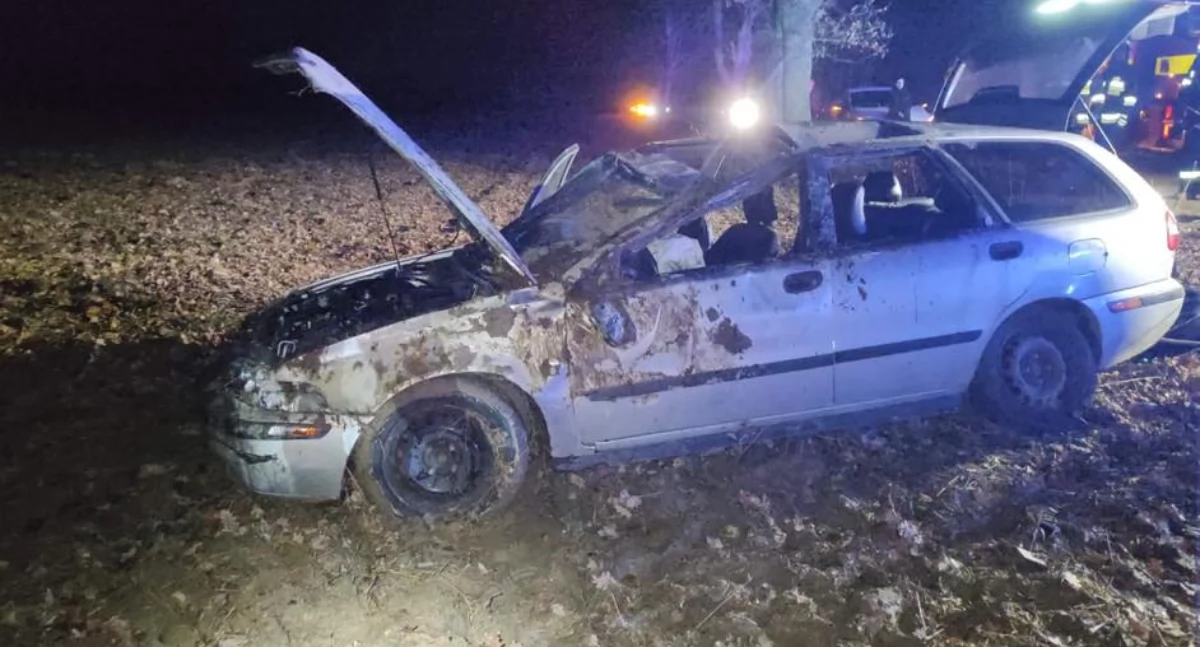 Groźny wypadek w Jagodnem. Ratownicy pomagali poszkodowanym 
