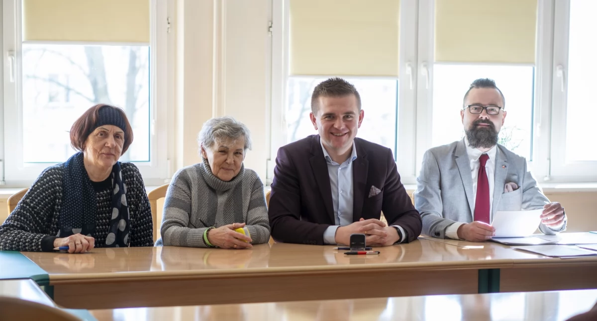 Łuków daje pieniądze na kocie sprawy, karate i morsowanie