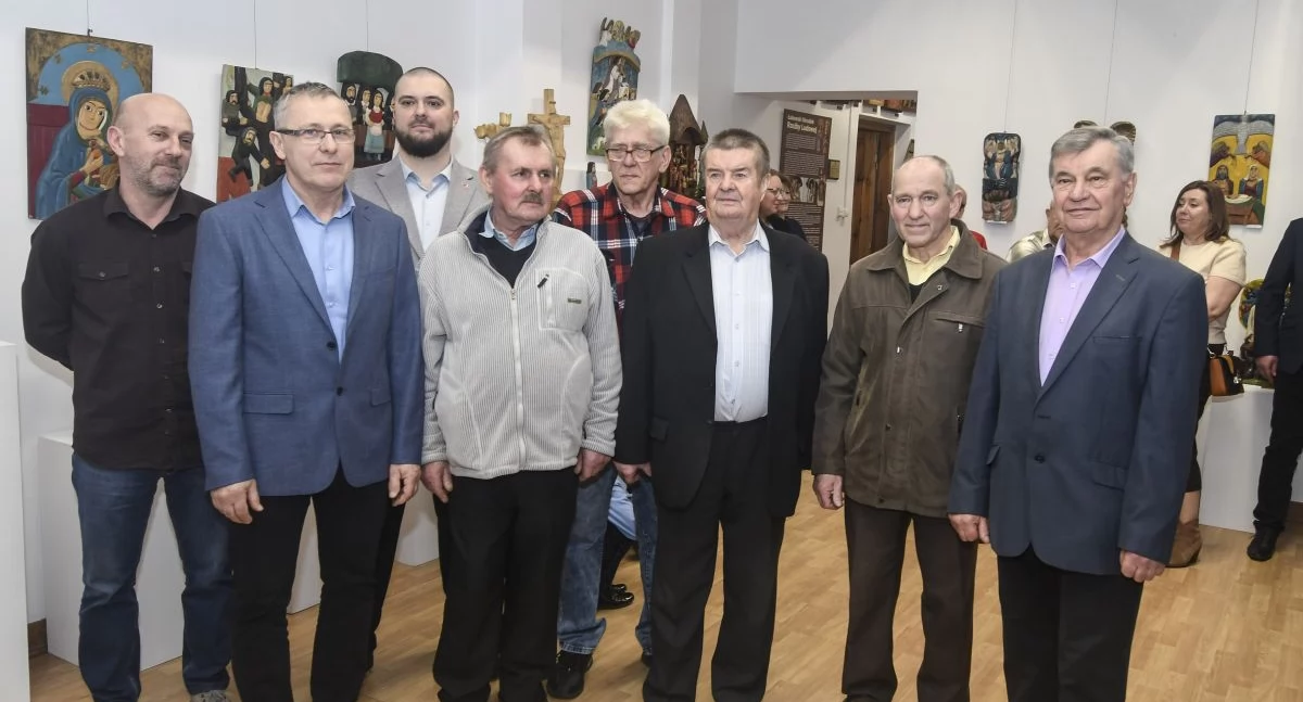  Rzeźba ludowa Łuków 60 lat Łukowskiego Ośrodka Rzeźby Ludowej i wystawa w muzeum do 7 maja 