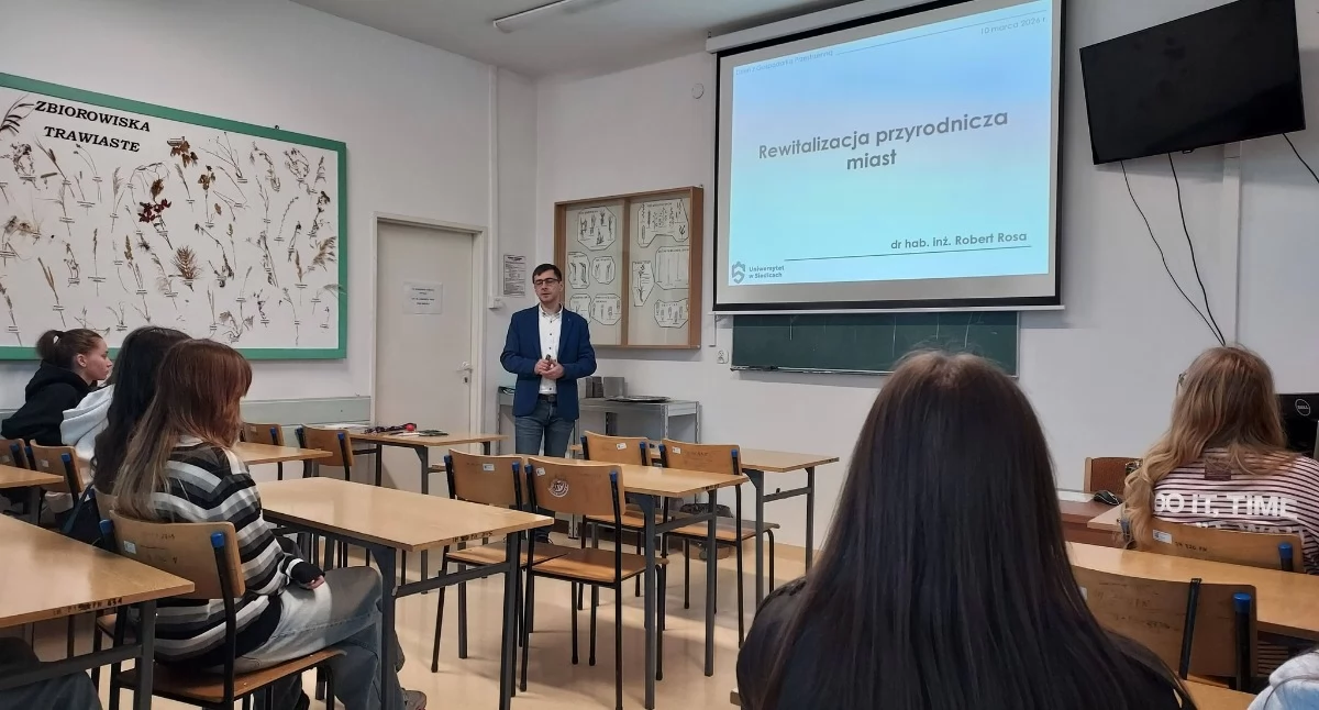 Adamów: Uczniowie Zespołu Szkół na UwS. Tak się zdobywa przyszłość!
