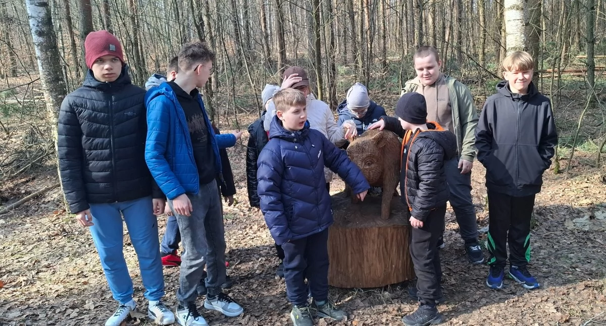 Łuków: Niebieskie Serce dla Jaty – uczniowie wspierają osoby z autyzmem