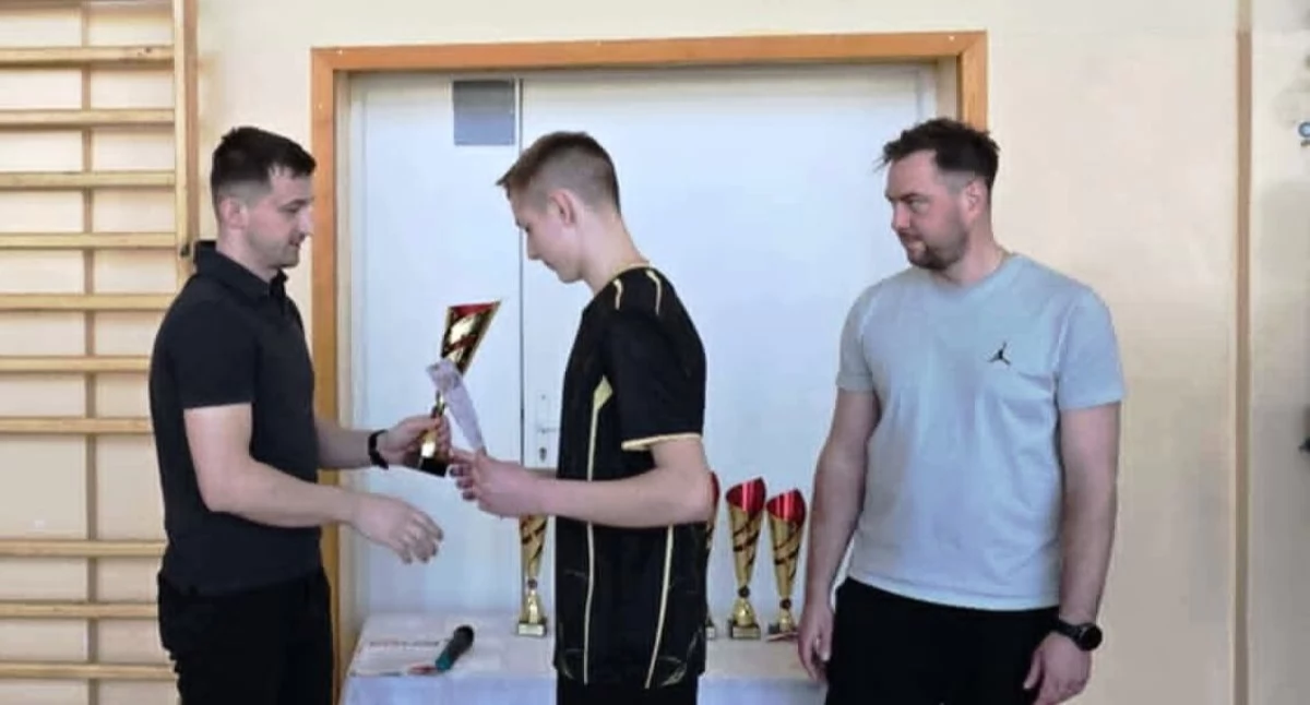 Ping-pong w Aleksandrowie: Emocje przy stołach i lista zwycięzców