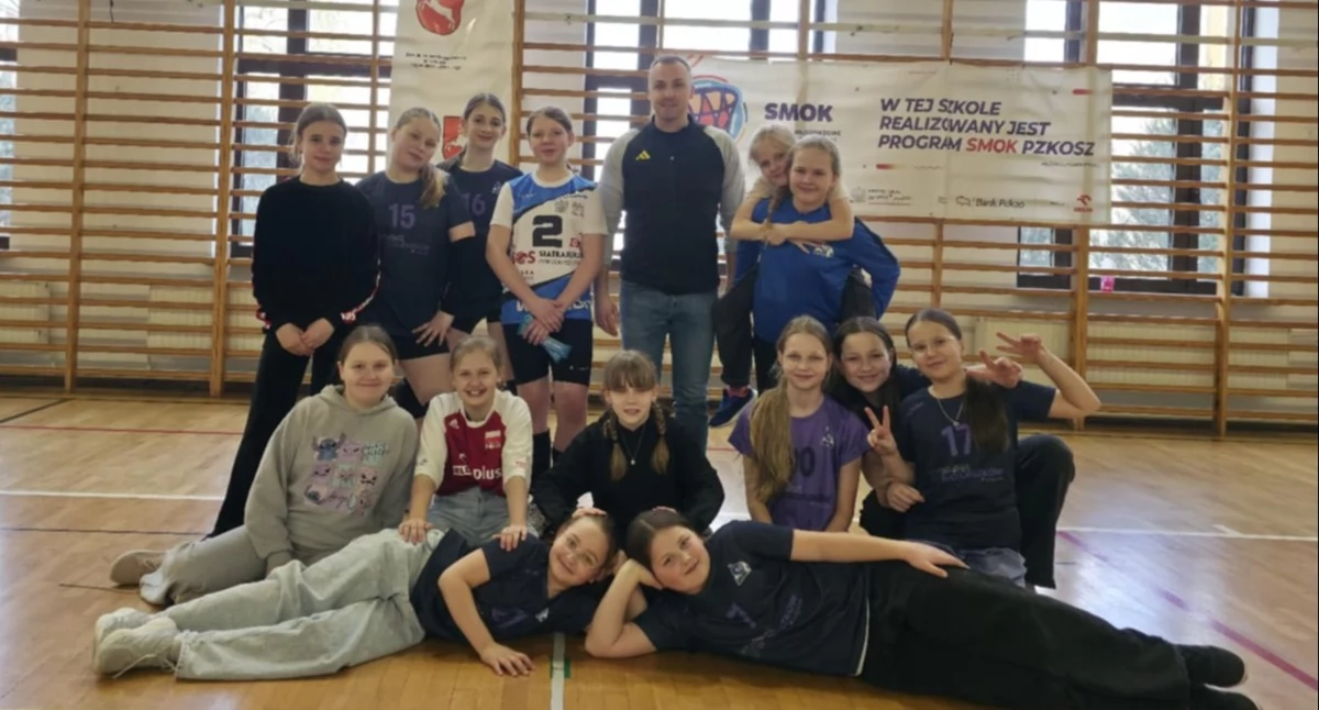Dragon Wojcieszków na podium w Białej Podlaskiej. Wyniki siatkarek.