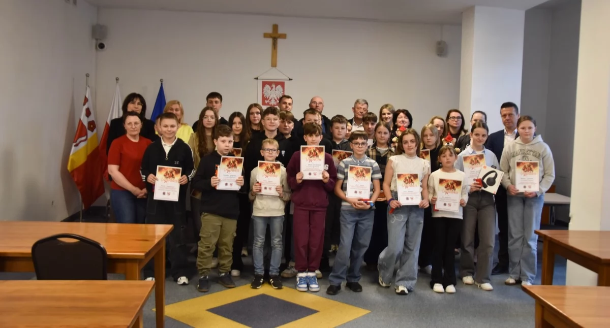 Młodzi strażacy z Wojcieszkowa błyszczą w turnieju Młodzież zapobiega pożarom