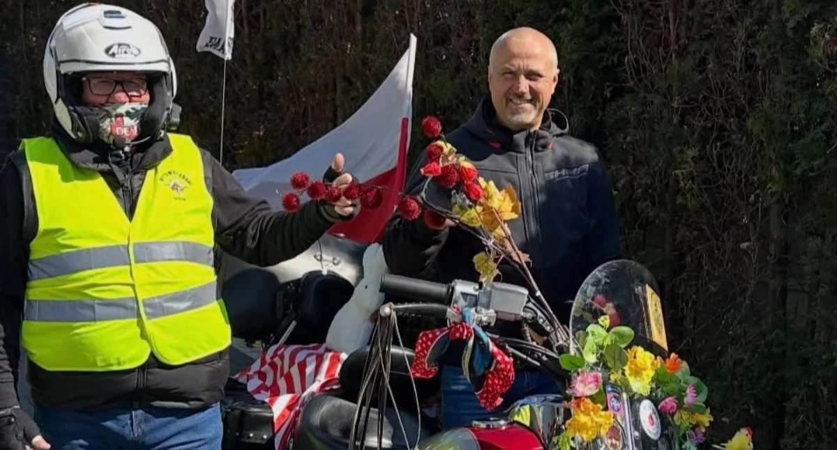 Ryk silników i święconka w koszyczkach. Motocyklowa Wielkanoc w Łukowie