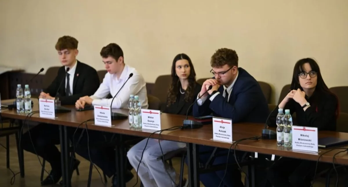 Młodzi radni z powiatu łukowskiego sprawdzą PKS i zorganizują konkurs o historii regionu
