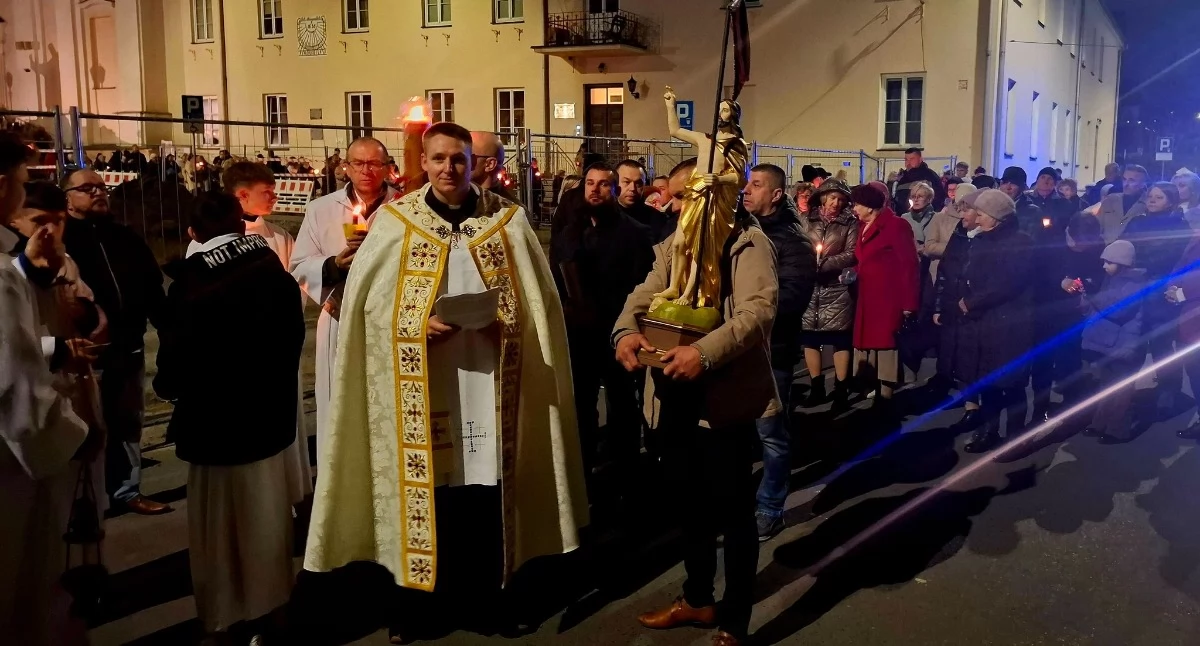 Wieczór nadziei w łukowskiej kolegiacie po przeżyciach Wielkiego Tygodnia
