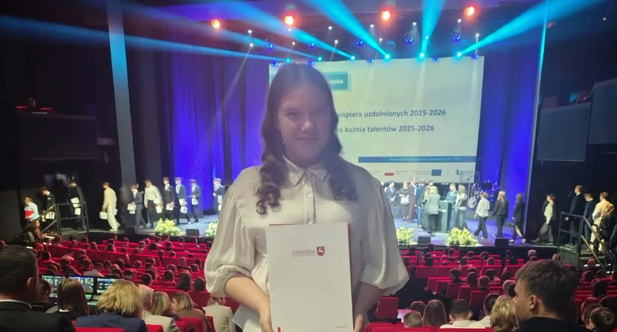  Sukces uczennicy ze Starych Kobiałek. Zuzanna Piskorz stypendystką marszałka
