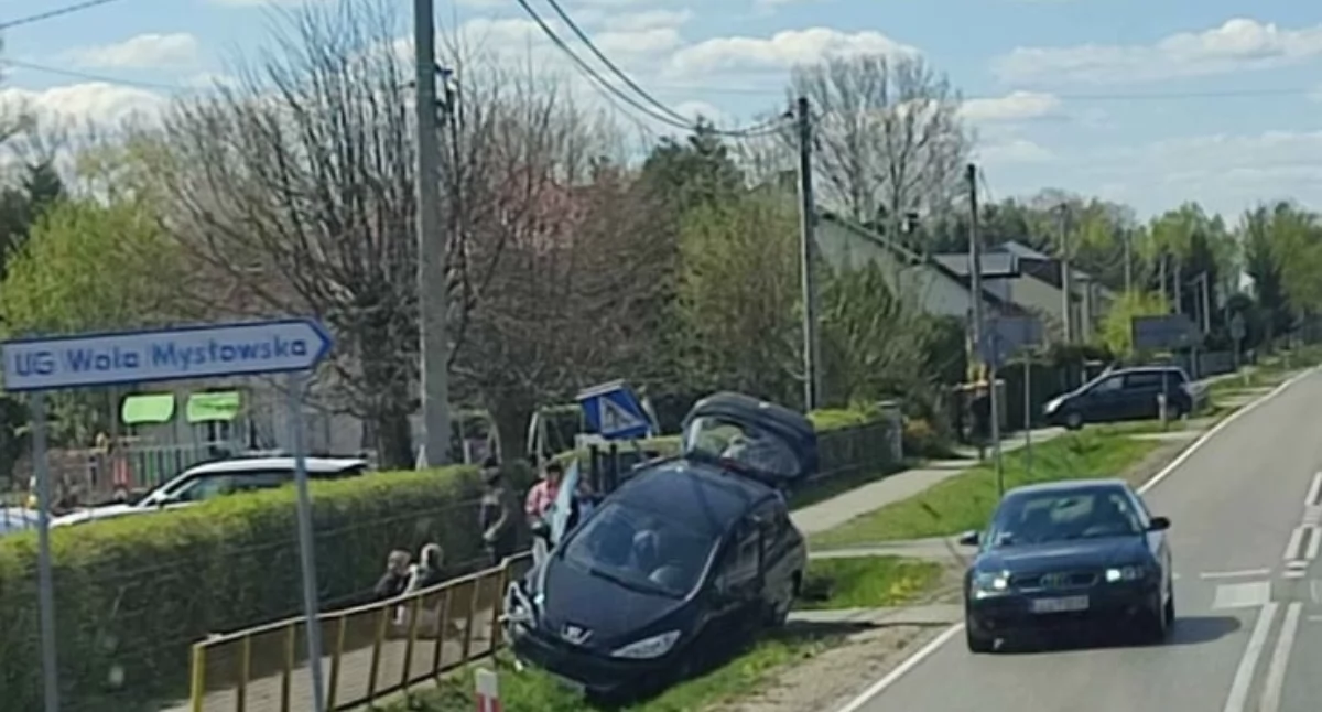 Wypadek w Jarczewie: Jedna osoba poszkodowana po zderzeniu dwóch aut