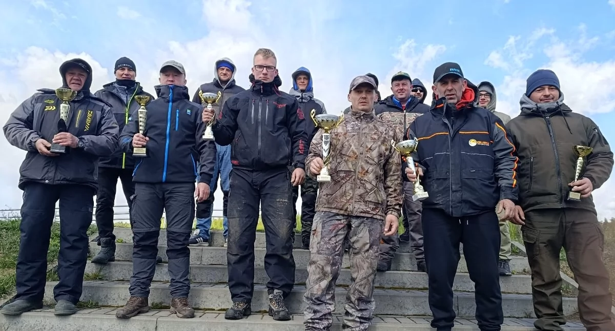 Wędkarski armageddon w Łukowie. Mimo śnieżycy i mrozu, oni nie odpuścili