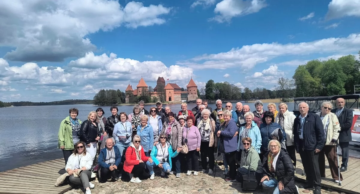 Śladami historii i narodowych wieszczów. Emeryci z gminy Łuków zdobyli Litwę!