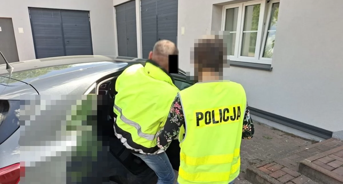 Nietrzeźwy 45-latek za kierownicą ciągnika. Miał sądowy zakaz prowadzenia pojazdów