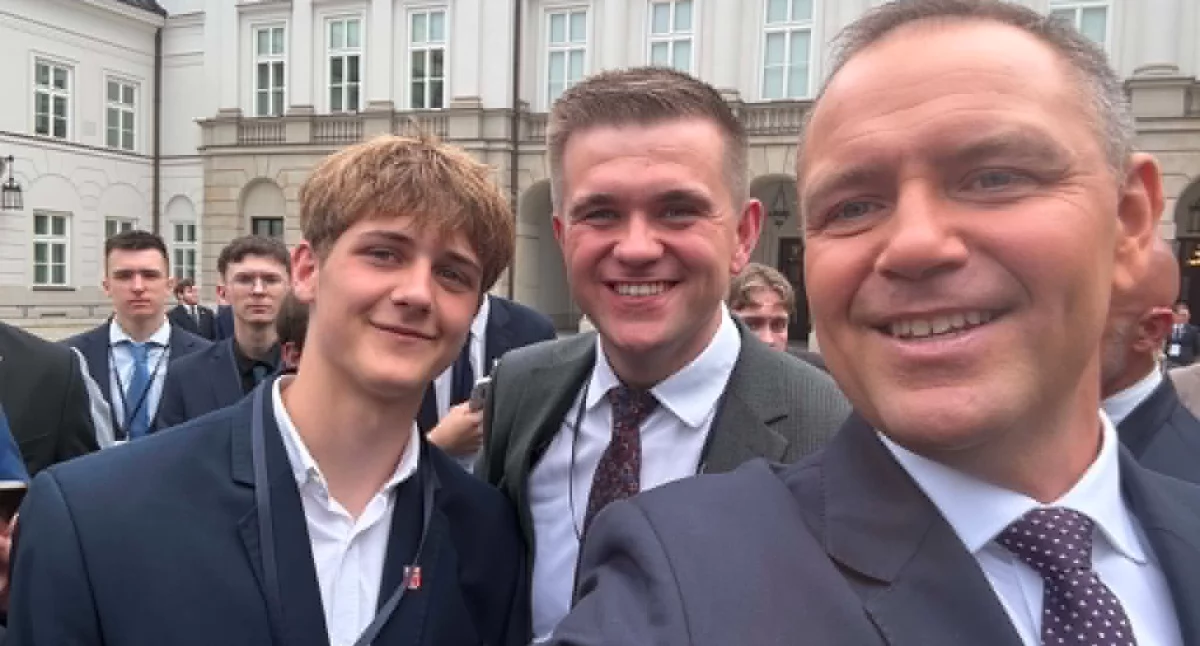 Młodzi radni z Łukowa na ogólnopolskim kongresie. Selfie z prezydentem Nawrockim! 