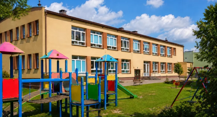 Łuków: gruntowny remont przedszkola. Usuną rakotwórczy subit i przebudują schody